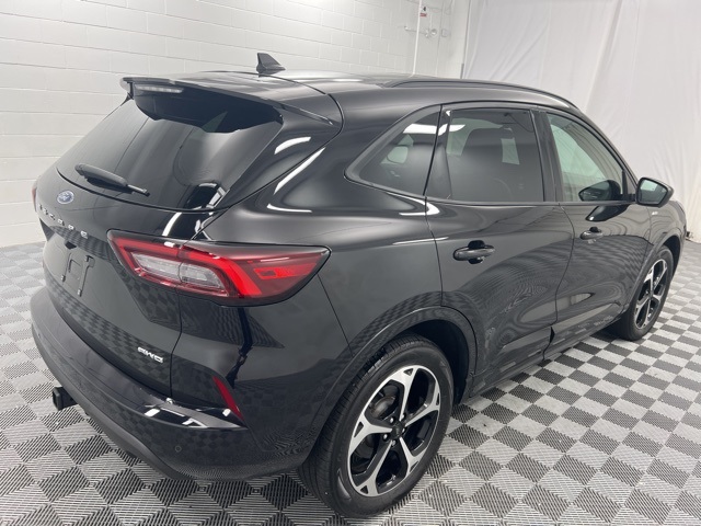 2023 Ford Escape ST-Line Select photo 5