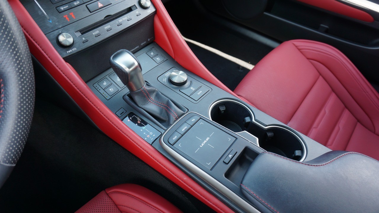 2019 Lexus RC 300 photo 22
