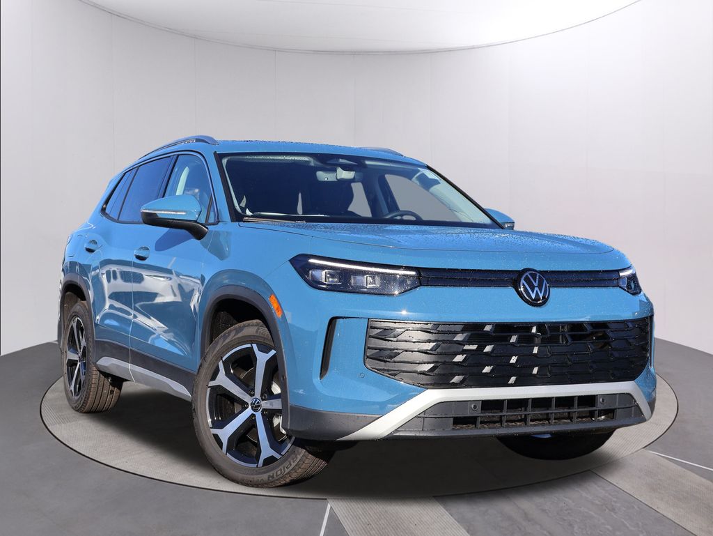 2026 Volkswagen Tiguan SE's photo