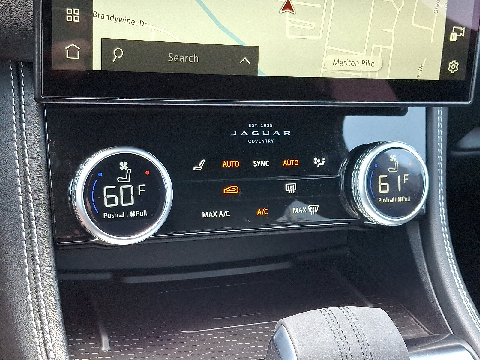 2024 Jaguar F-PACE P250 R-Dynamic S photo 29