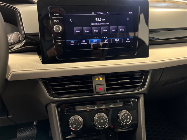 2025 Volkswagen Taos S photo 15