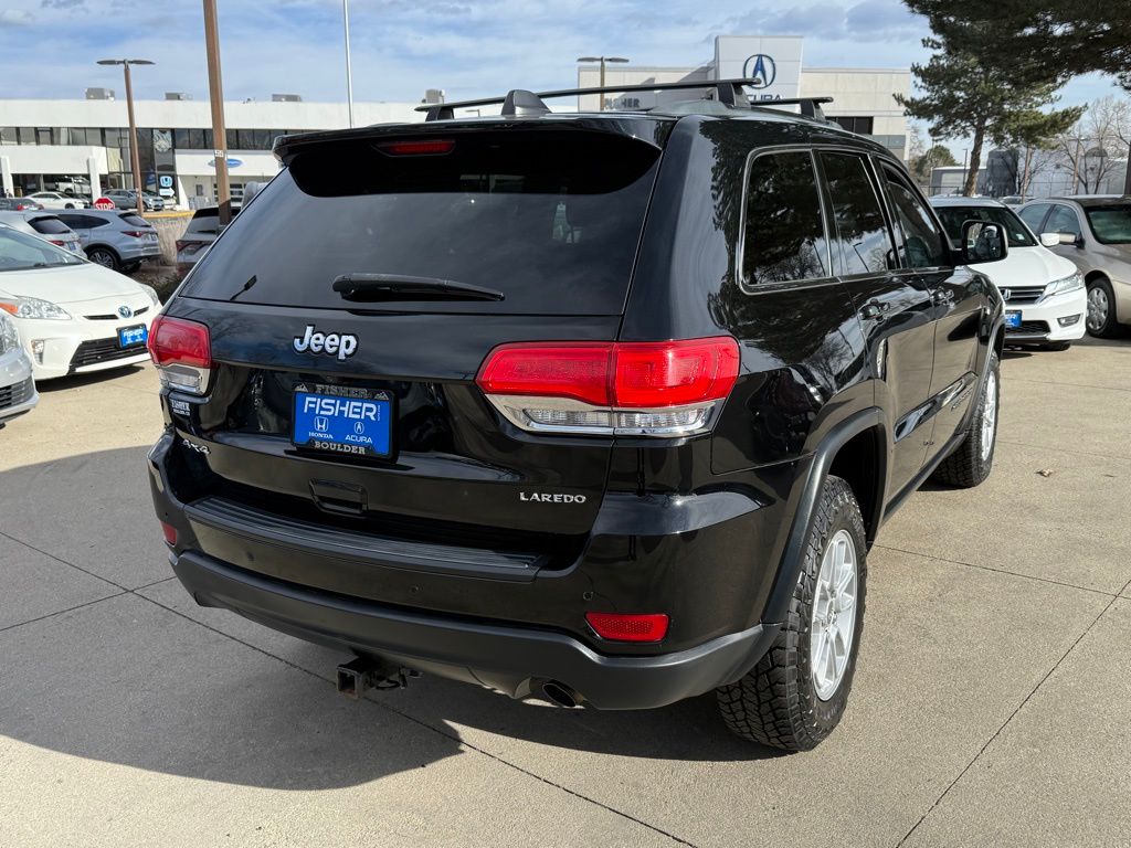 2018 Jeep Grand Cherokee Altitude photo 3