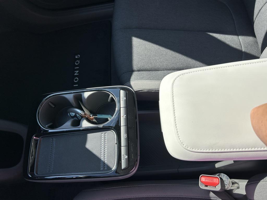 2025 Hyundai Ioniq 5 SE photo 18