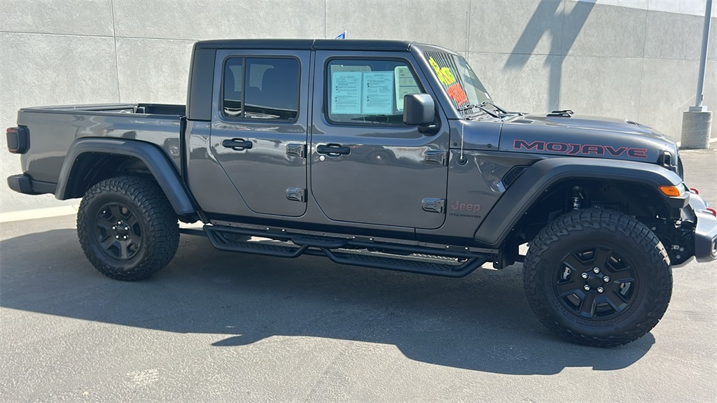 2023 Jeep Gladiator Mojave photo 3