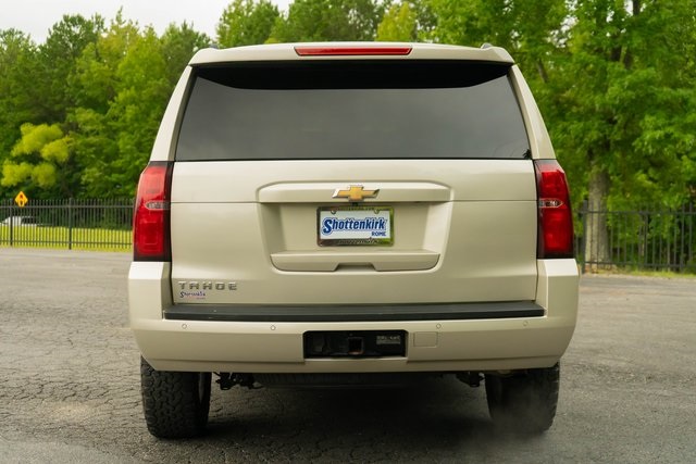 2016 Chevrolet Tahoe LT photo 8