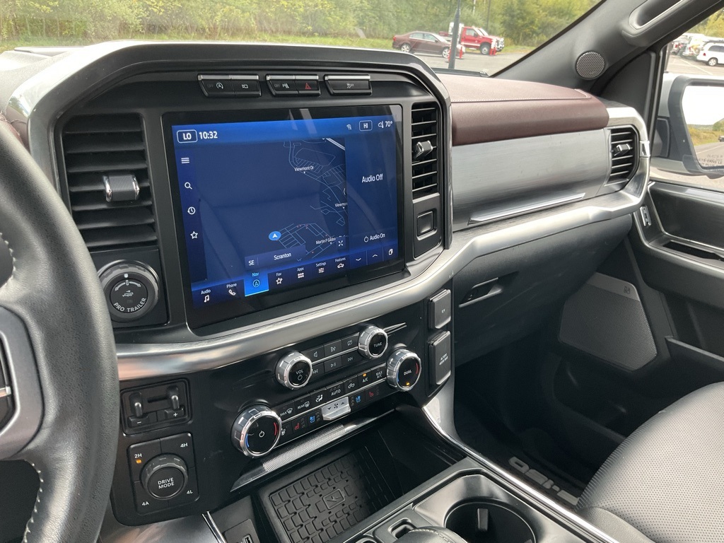 2023 Ford F-150 Lariat photo 3