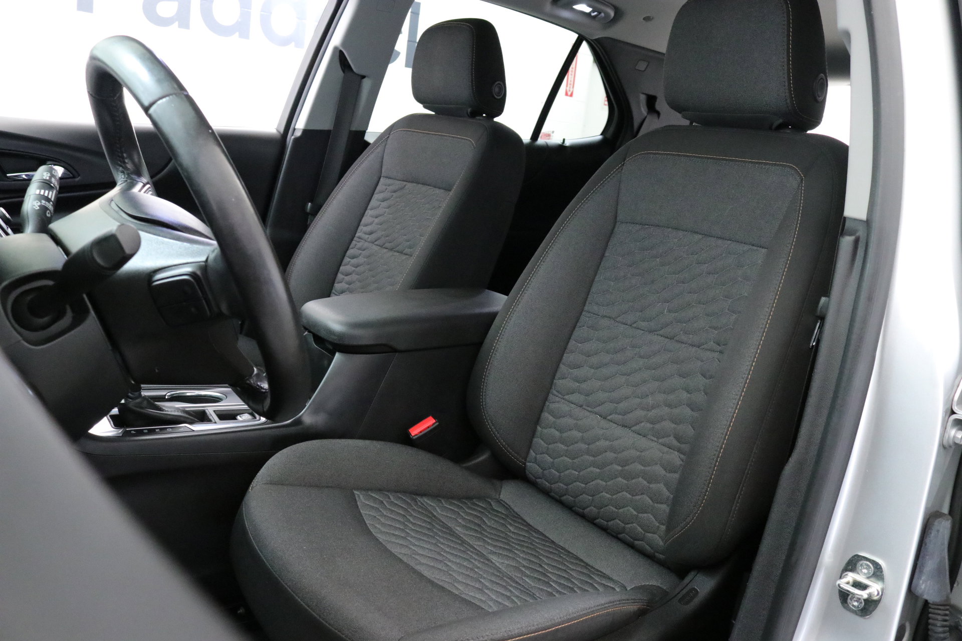 2019 Chevrolet Equinox LT photo 23