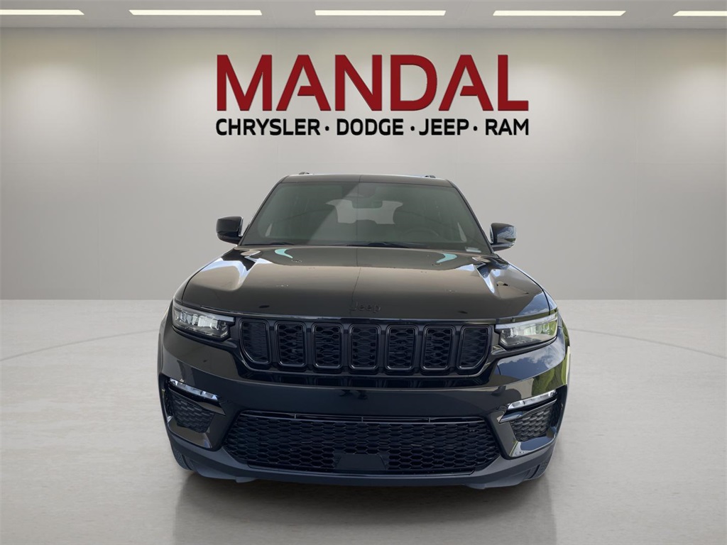 2025 Jeep Grand Cherokee Limited photo 3