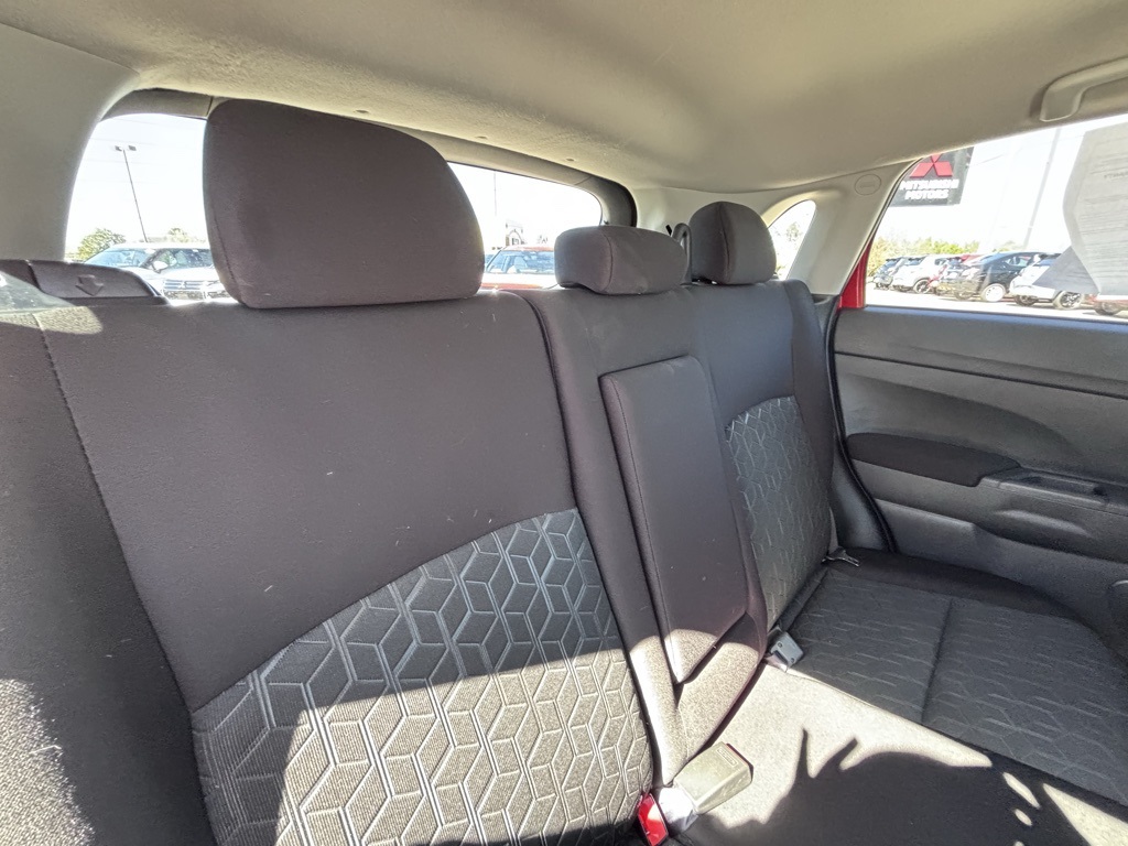 2024 Mitsubishi Outlander Sport ES photo 14