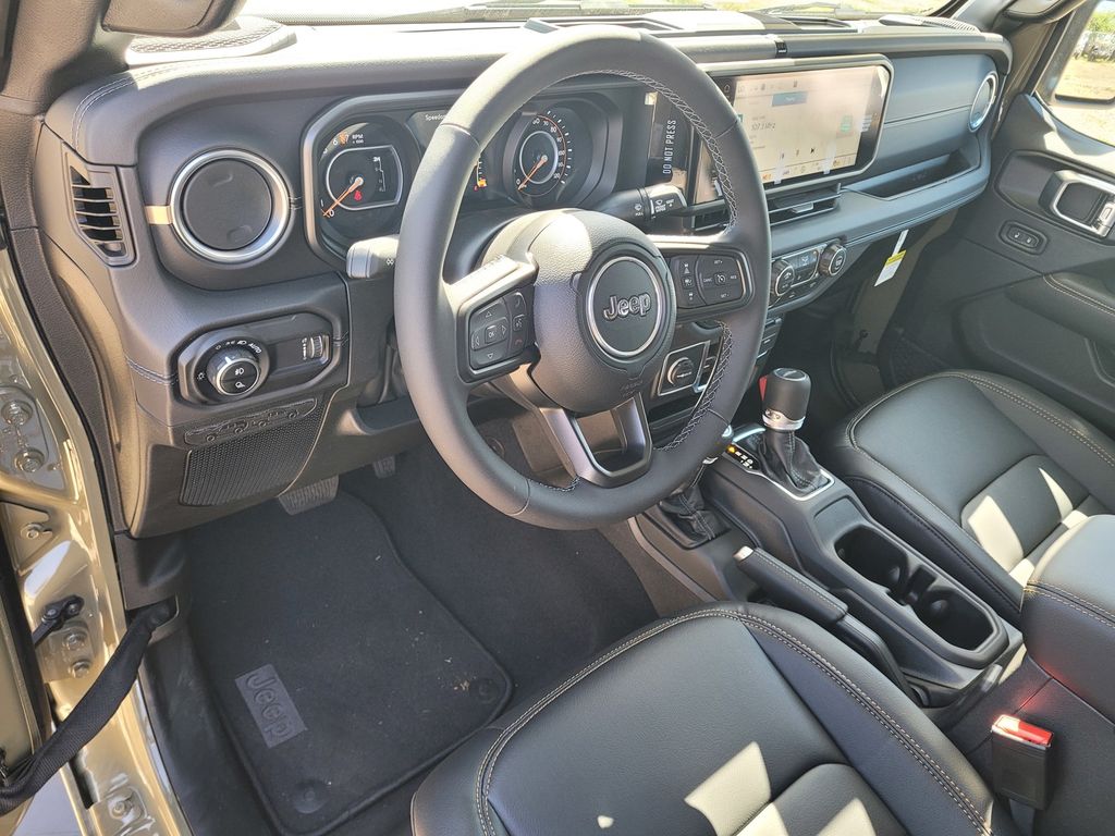 2025 Jeep Gladiator Sport photo 8