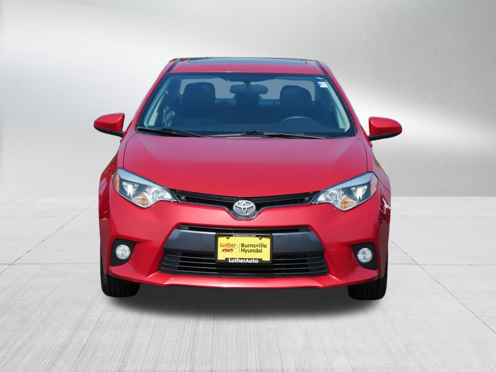 Used 2015 Toyota Corolla LE Premium with VIN 5YFBURHE0FP225955 for sale in Burnsville, MN