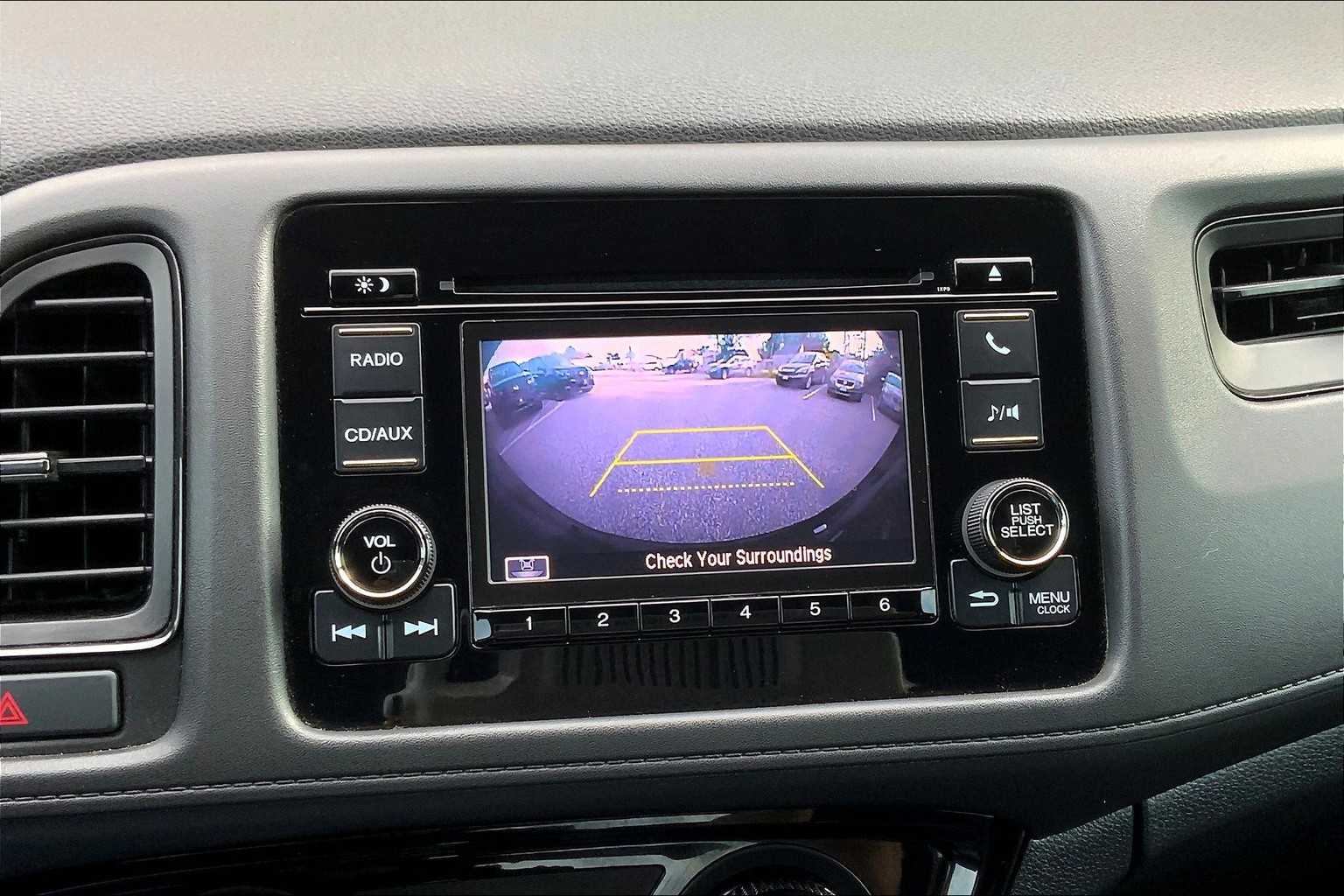 2018 Honda HR-V LX photo 26