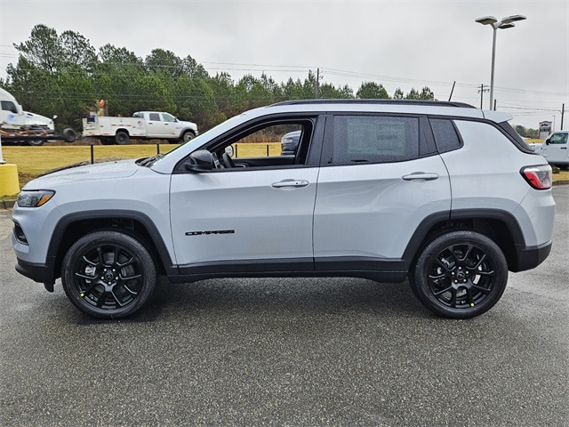 2026 Jeep Compass Latitude Altitude photo 4
