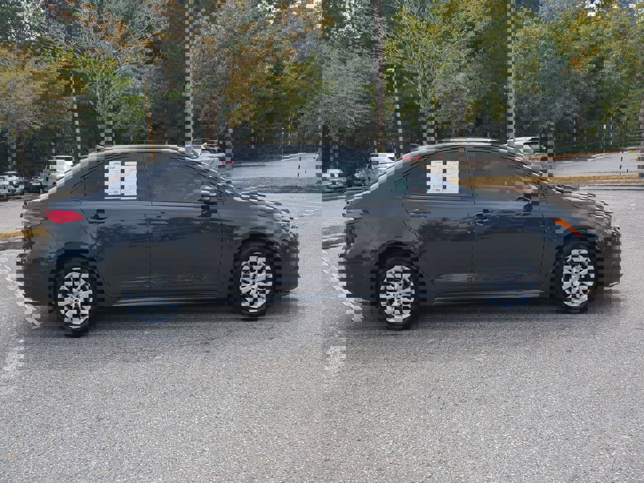 2025 Toyota Corolla LE photo 4