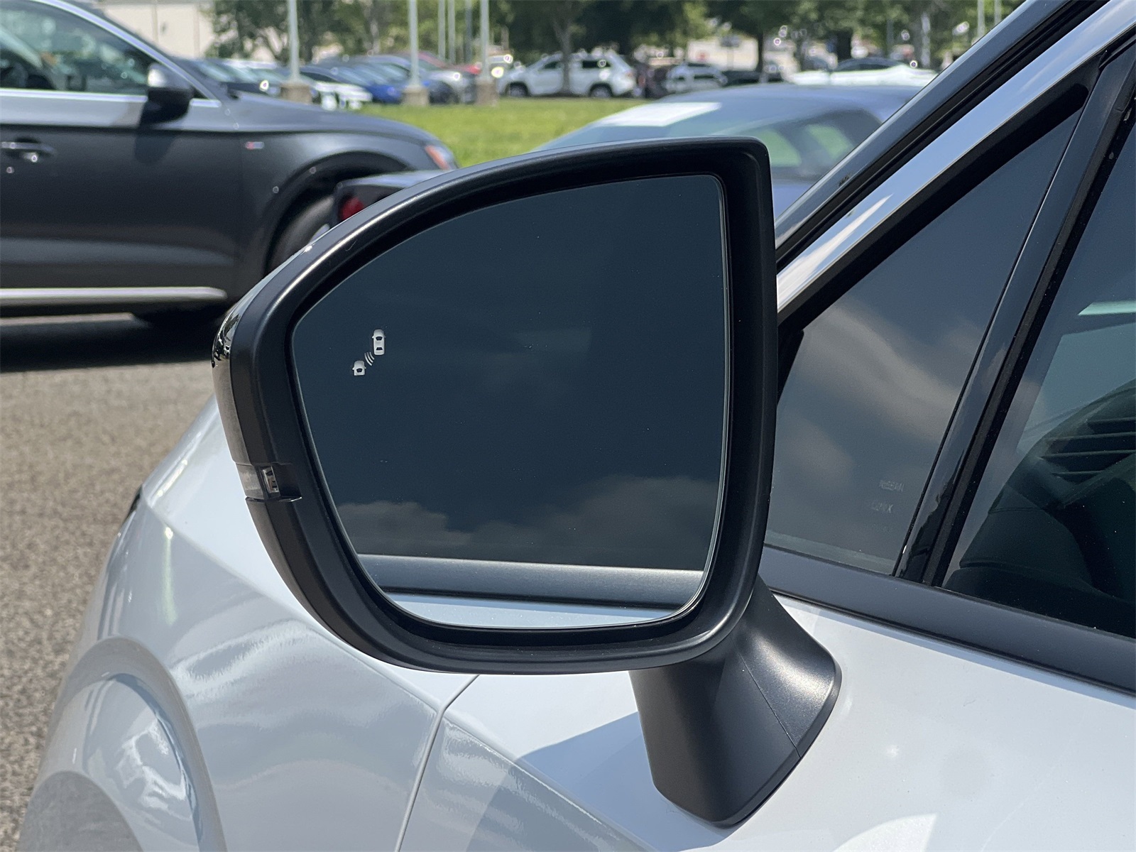 2025 Nissan Murano SL photo 28