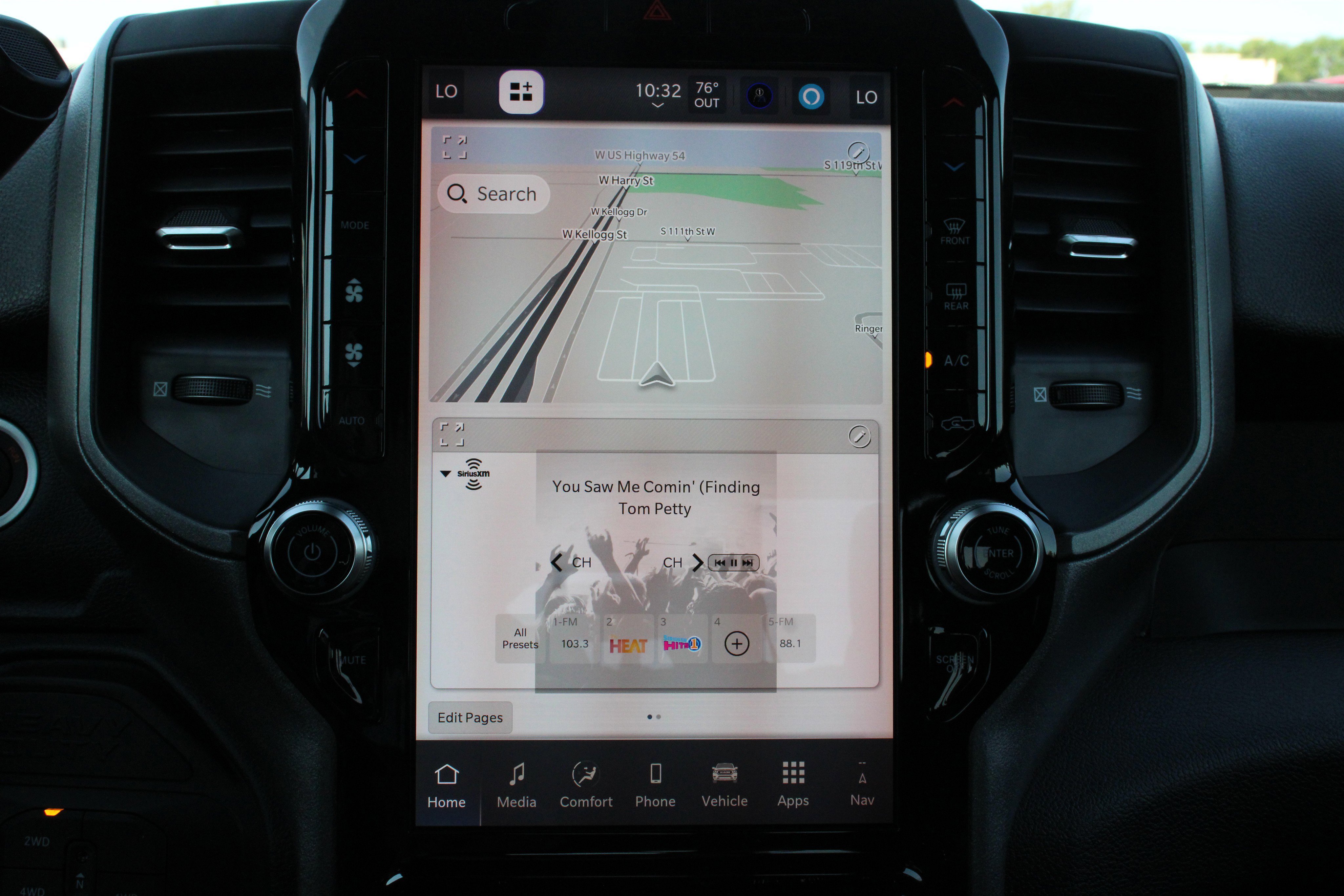 2026 Ram 3500 Tradesman photo 4