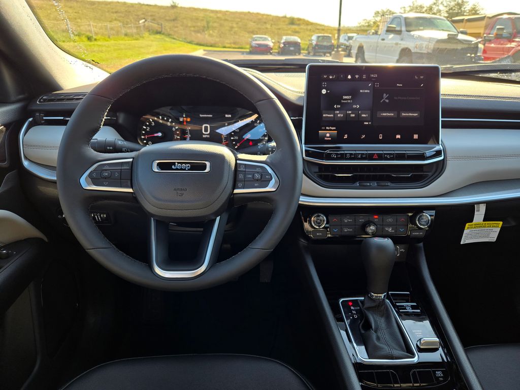 2026 Jeep Compass Limited photo 14