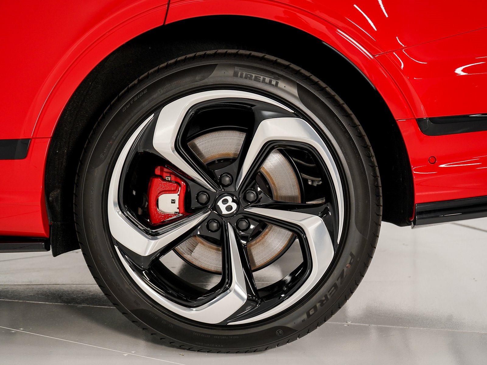 2024 Bentley Bentayga S V8 photo 39