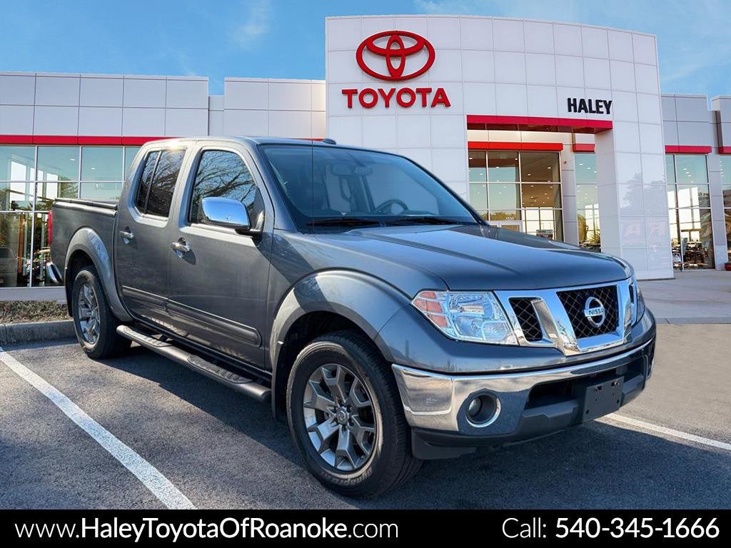 2017 Nissan Frontier SL's photo