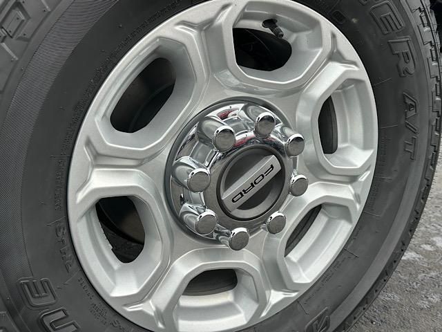 2025 Ford F-250 XLT photo 38