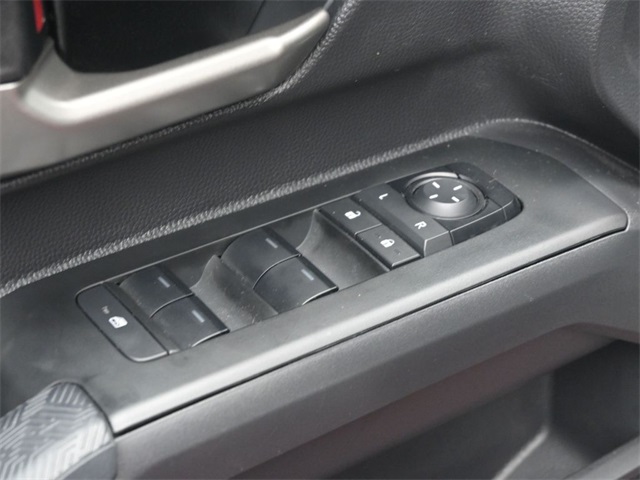 2025 Toyota Tacoma TRD photo 19