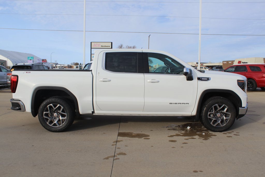 2026 Gmc Sierra 1500 SLE photo 2