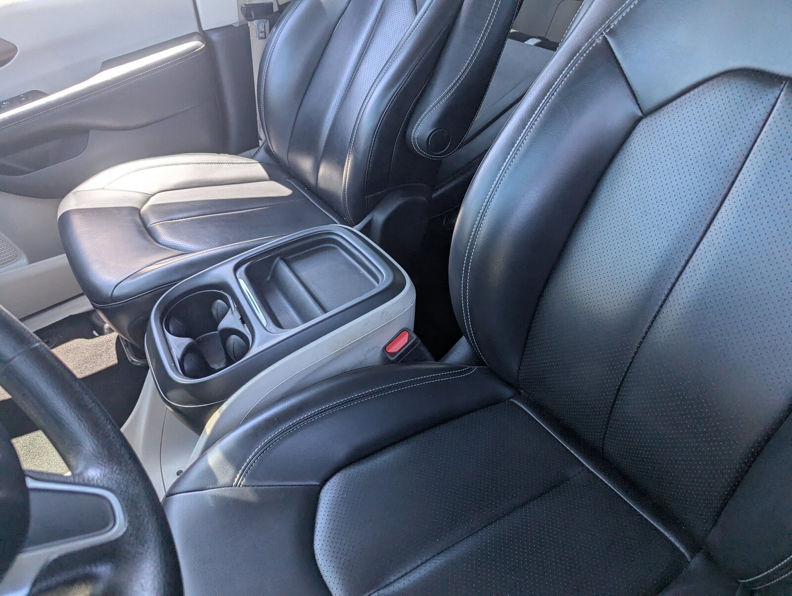 2021 Chrysler Voyager LXi photo 17