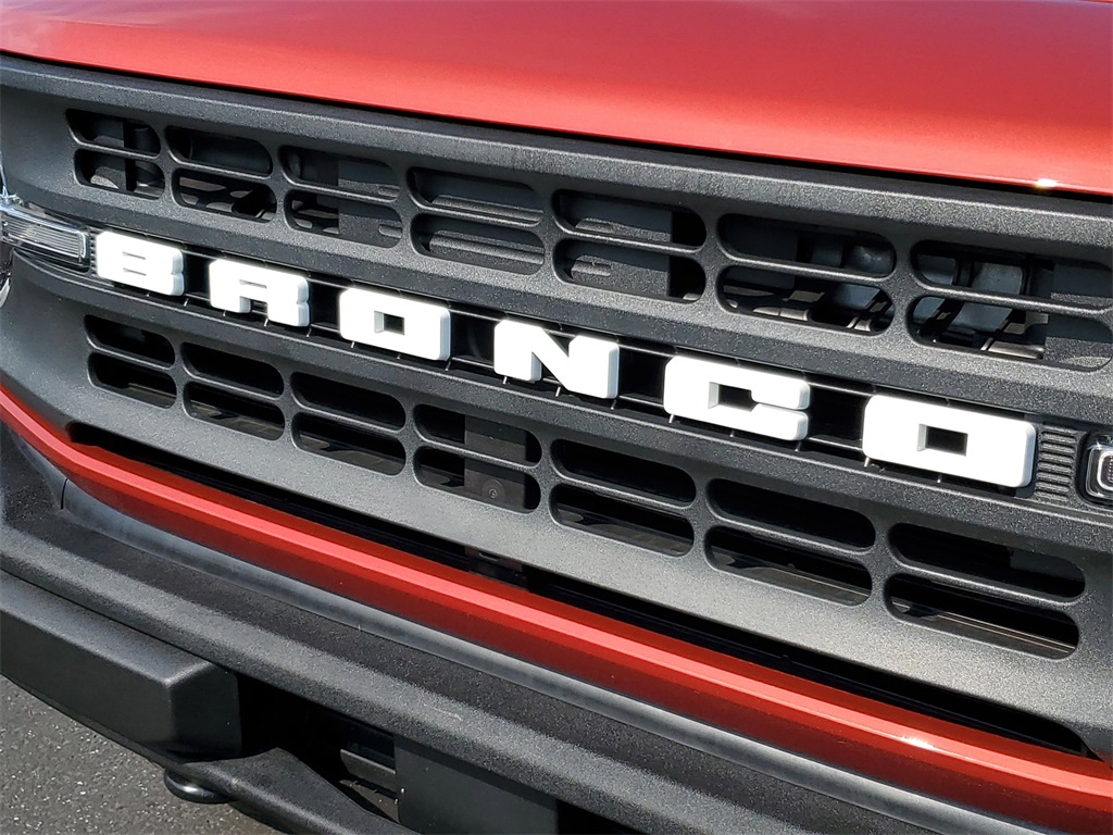 2022 Ford Bronco Base photo 20
