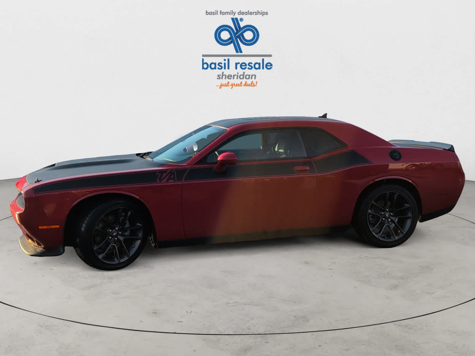 2023 Dodge Challenger R/T photo 3