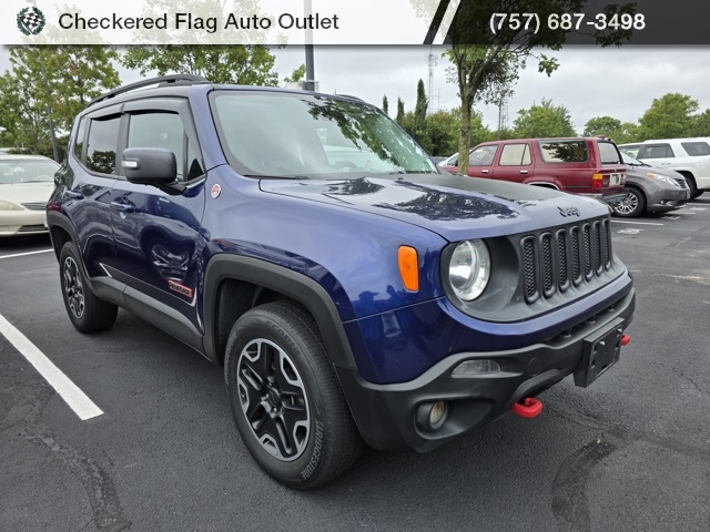 2016 Jeep Renegade Trailhawk photo 3