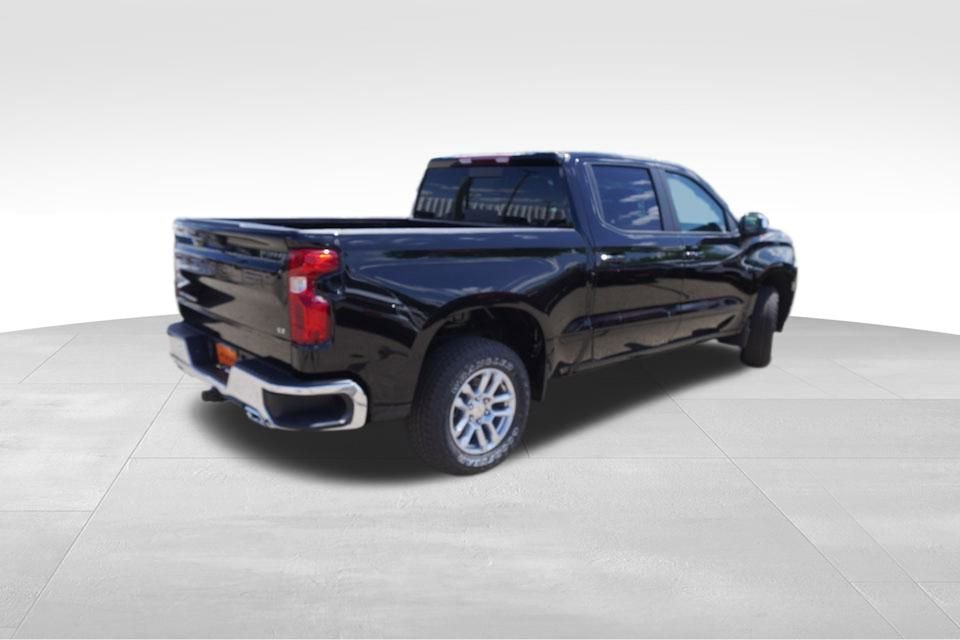 2025 Chevrolet Silverado 1500 LT Z71 photo 3