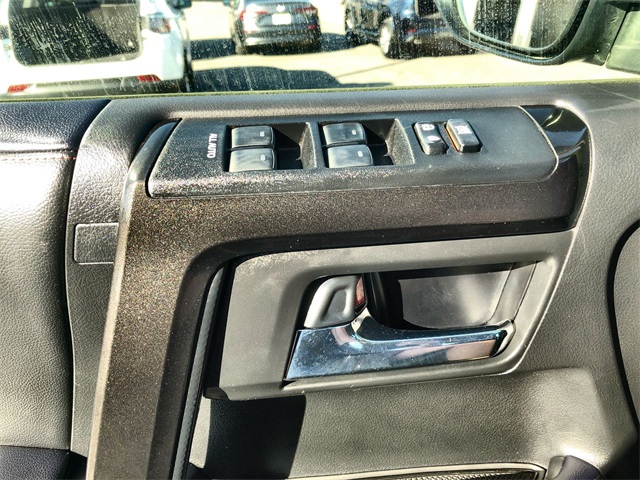 2023 Toyota 4Runner TRD Off-Road photo 3