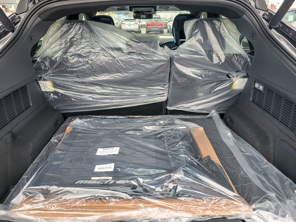 2025 FORD MUSTANG MACH-E - Image 18