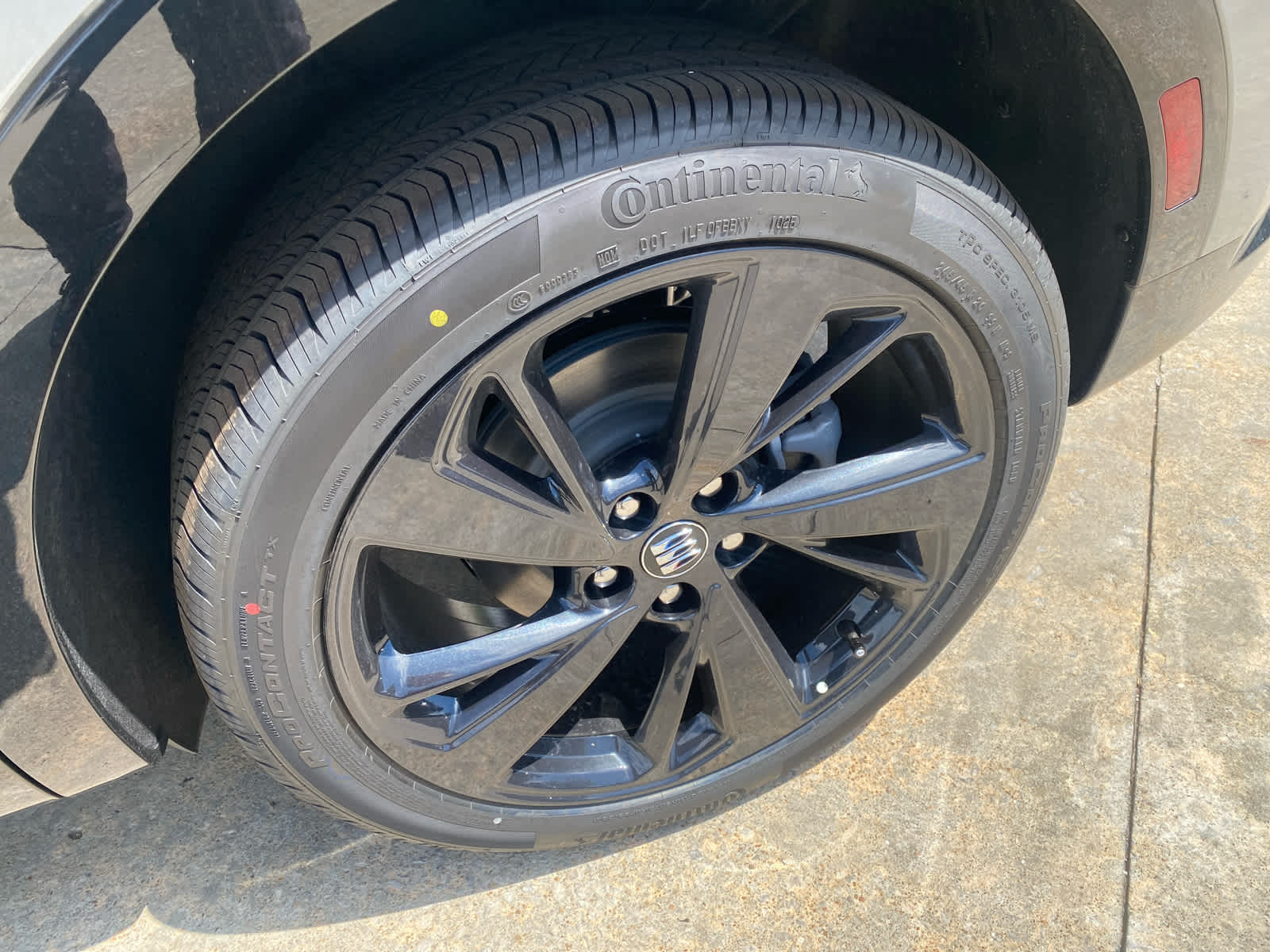 2025 Buick Envision Sport Touring photo 34