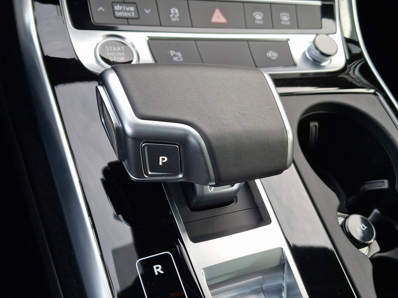 2025 Audi Q7 Premium photo 13