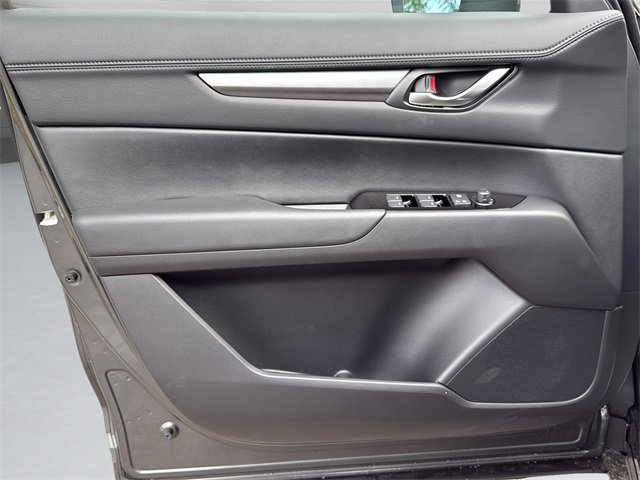 2025 Mazda CX-5 2.5 Select photo 31