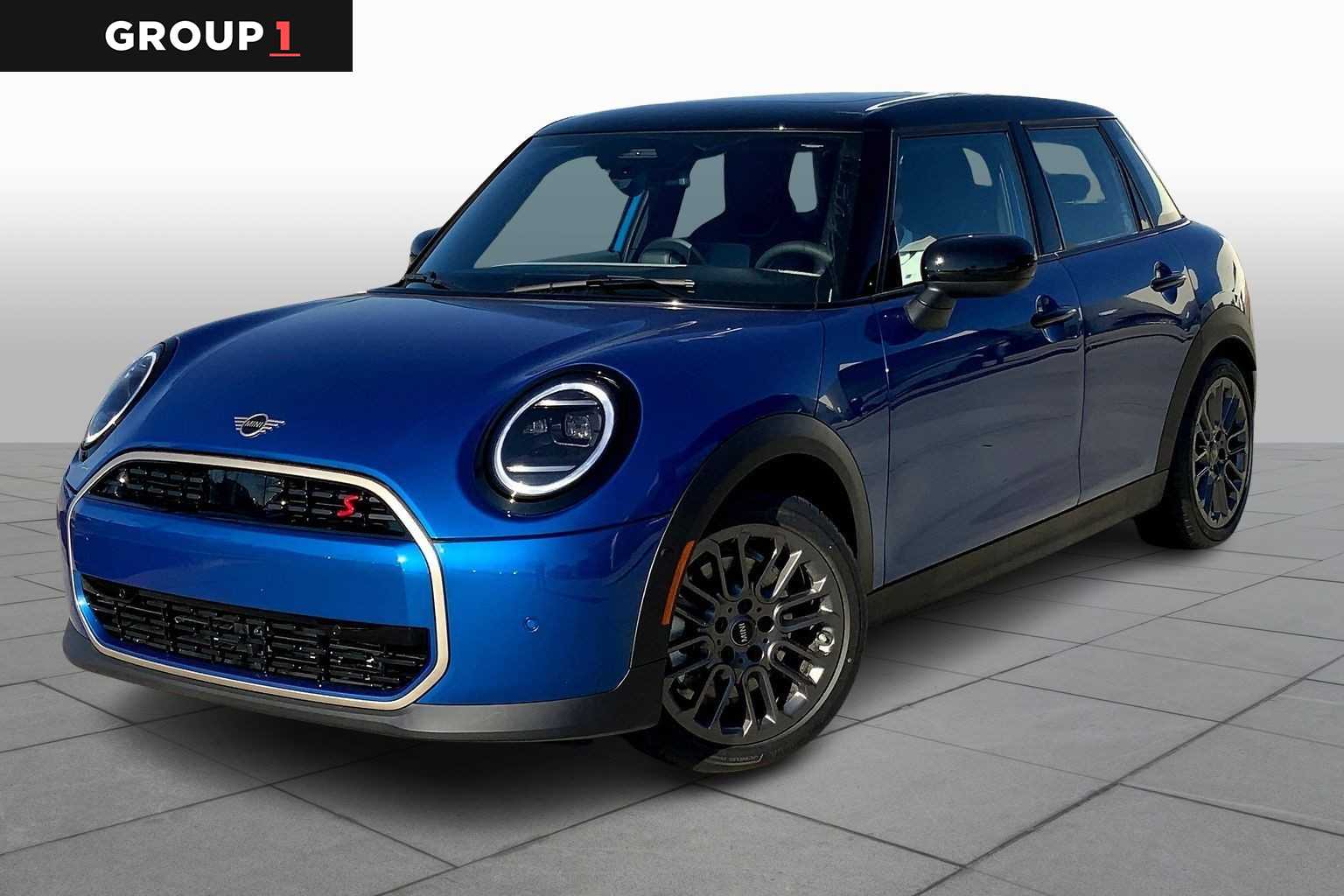 2026 MINI Hardtop 4 Door S's photo