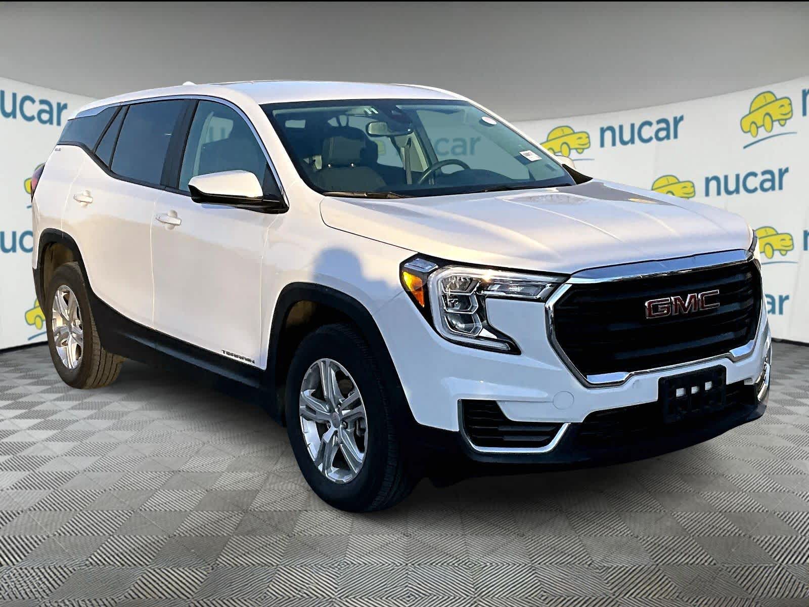 2024 GMC Terrain SLE's photo