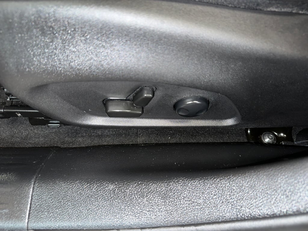 2022 Jeep Compass Latitude photo 3