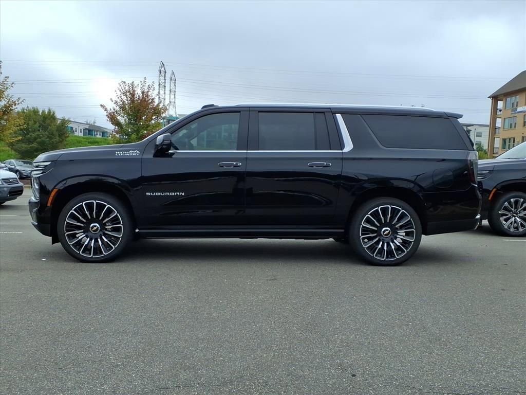 2025 Chevrolet Suburban High Country photo 4