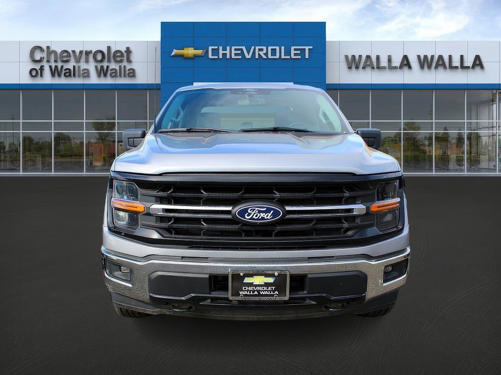2024 Ford F-150 XLT photo 2