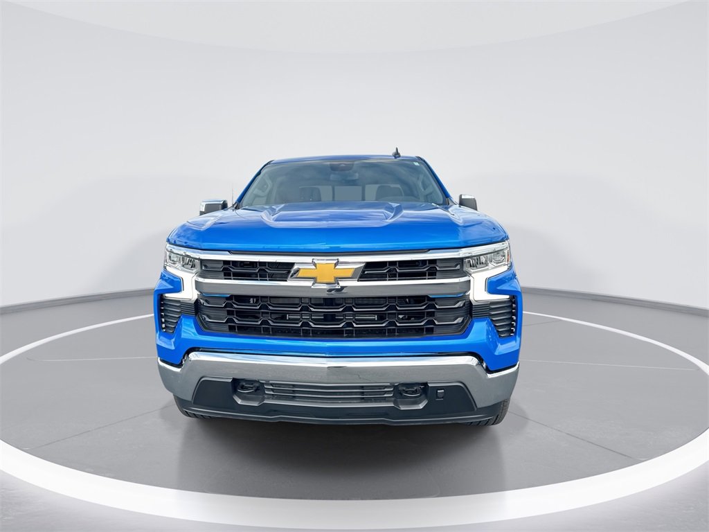 2026 Chevrolet Silverado 1500 LT photo 2
