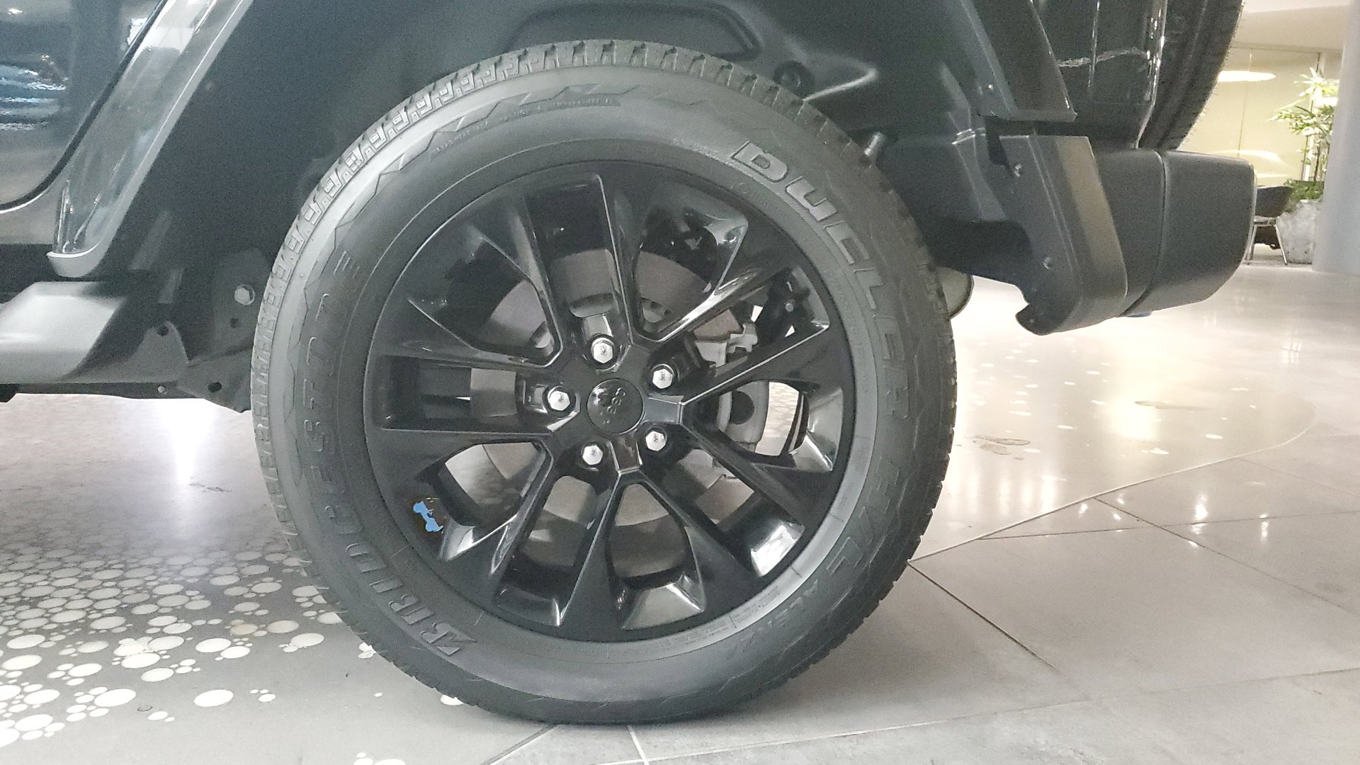 2023 Jeep Wrangler Sahara 4xe photo 4