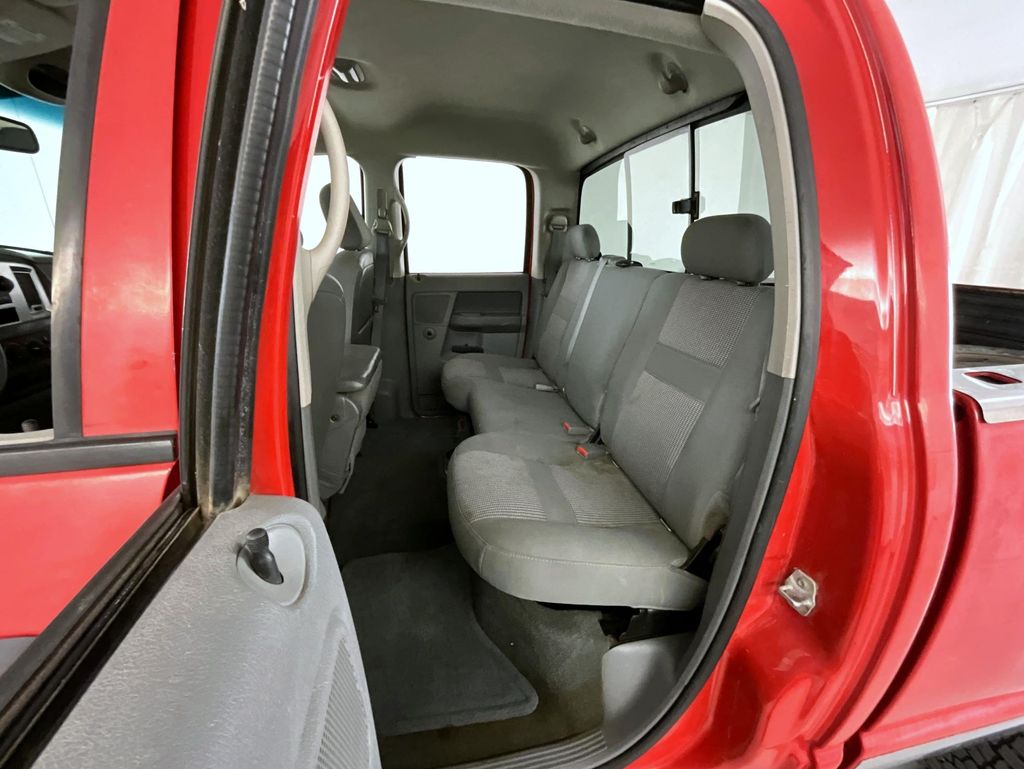 2008 Dodge Ram SLT photo 19