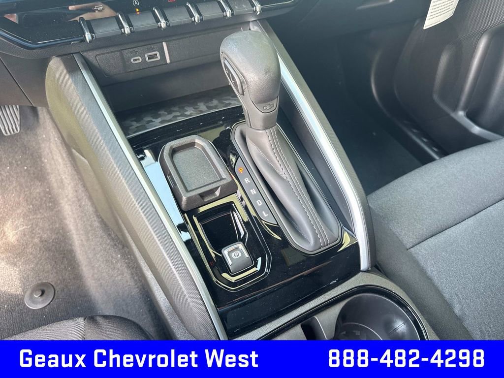 2025 Chevrolet Colorado LT photo 38