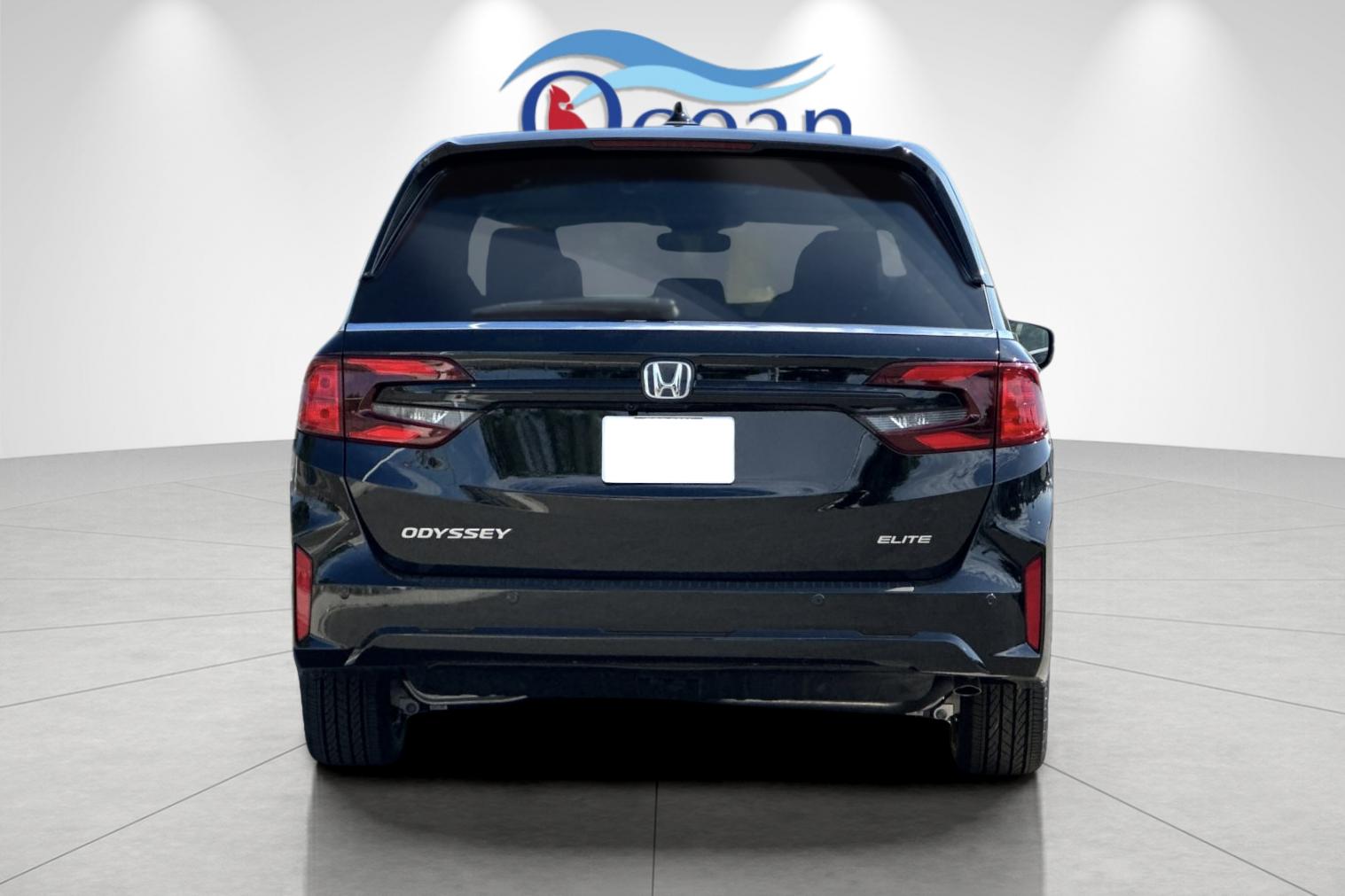 2026 Honda Odyssey Elite photo 4