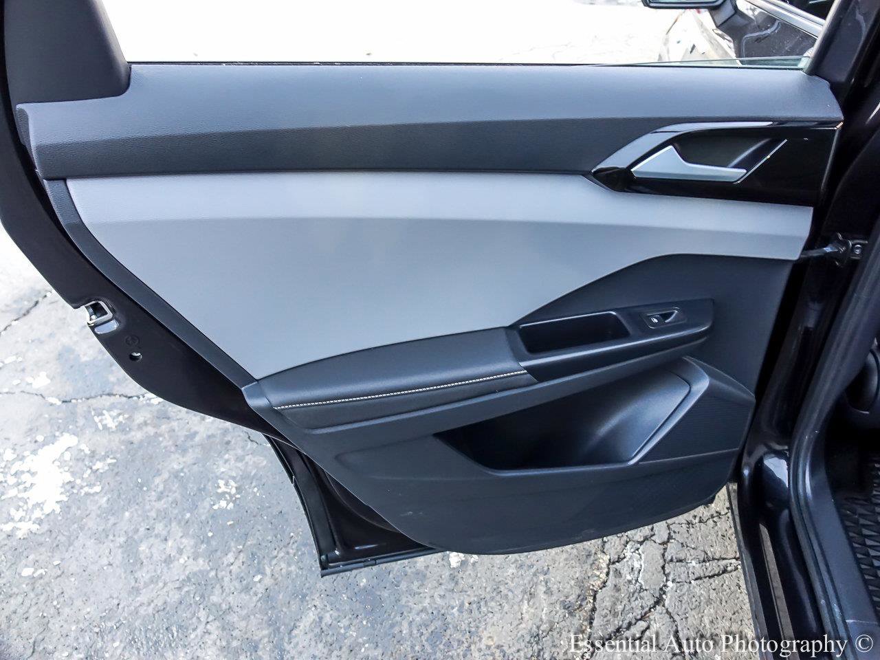 2024 VOLKSWAGEN TAOS - Image 17