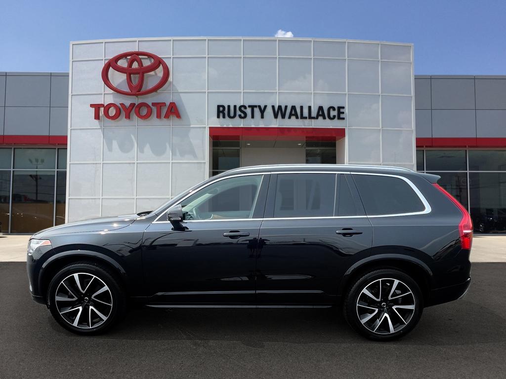 2021 Volvo XC90 Momentum