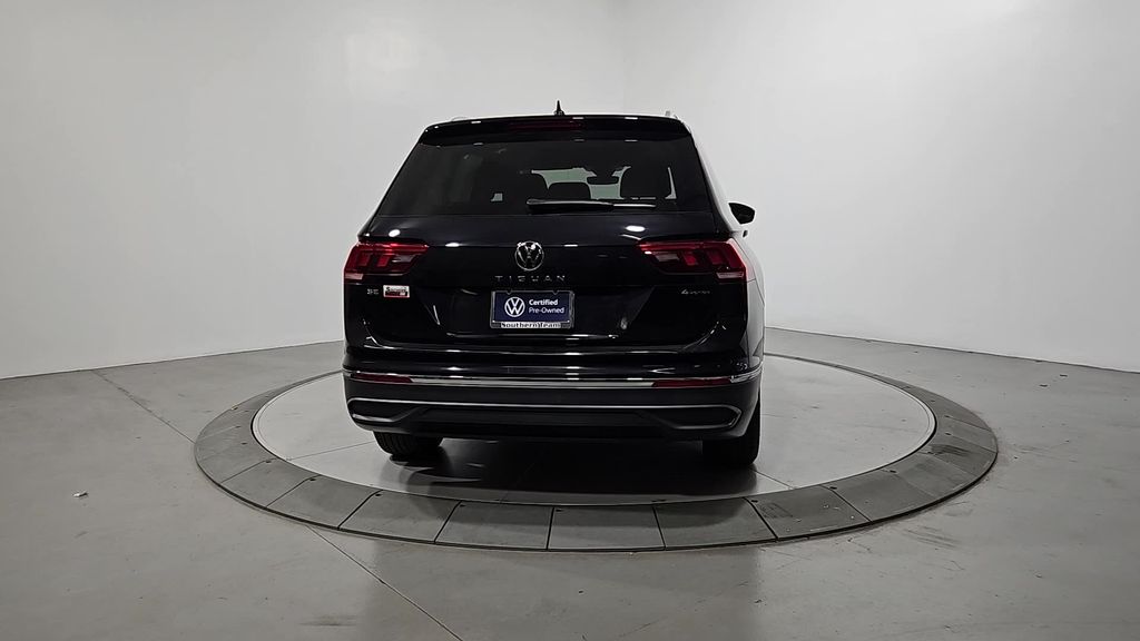 2024 Volkswagen Tiguan SE Wolfsburg Edition photo 4