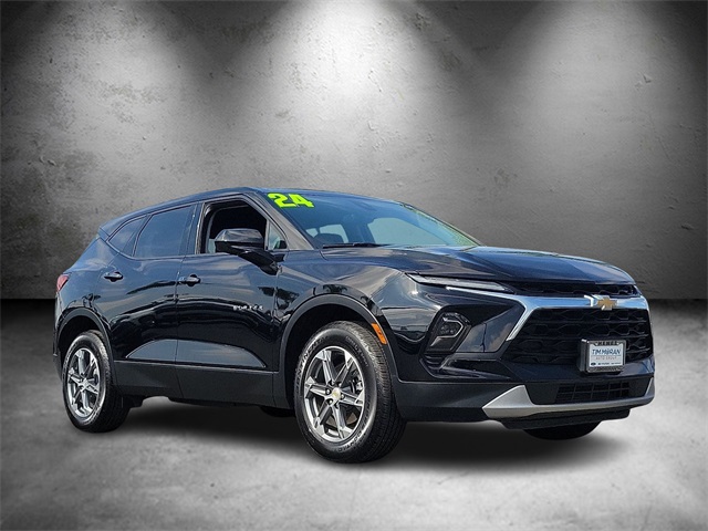 2024 Chevrolet Blazer 2LT photo 3